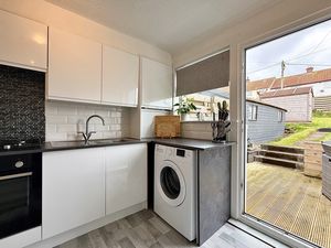 Photo 5- click for photo gallery